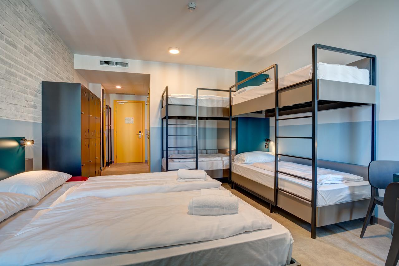 Meininger Lambrate Albergue *